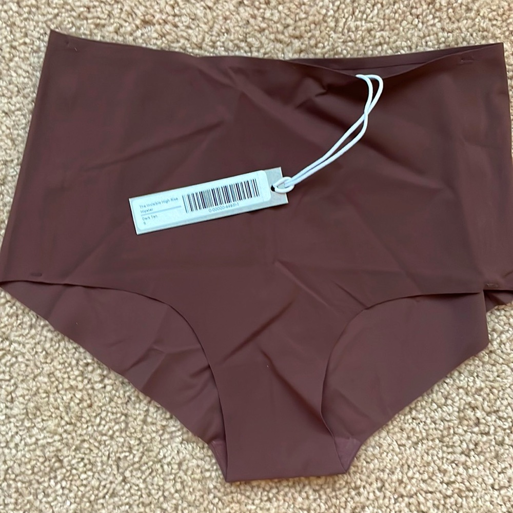 Invisible high rise hipster (Everlane)